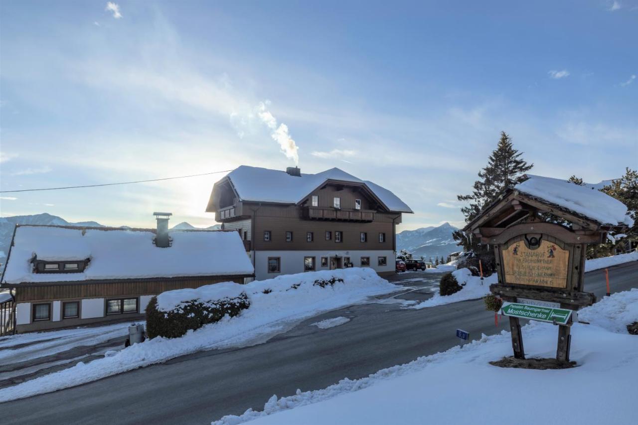Pension Bauernhof Baumgartner Stanahof Fresach Bagian luar foto